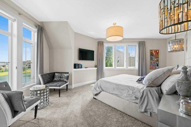 18 Whispering Springs Way, House other with 4 bedrooms, 4 bathrooms and 6 parking in Heritage Pointe AB | Image 4