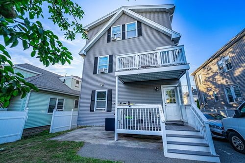 16 Mohan St, Everett, MA, 02149-1751 | Card Image