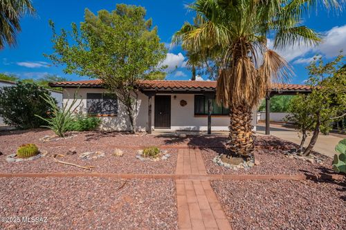 334 S Las Hamacas, Green Valley, AZ, 85614-2410 | Card Image