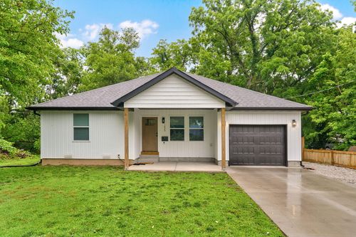 1620 N Texas Ave, Springfield, MO, 65803-3165 | Card Image