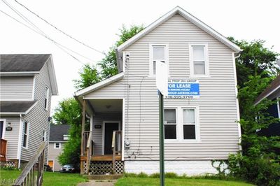 View of front of house with a front yard | Image 2