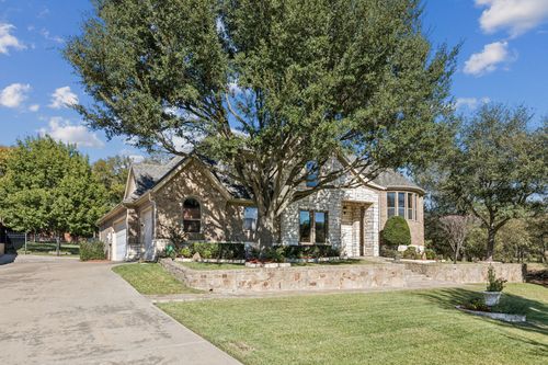 2221 Southern Oaks Dr, Cedar Hill, TX, 75104-6414 | Card Image