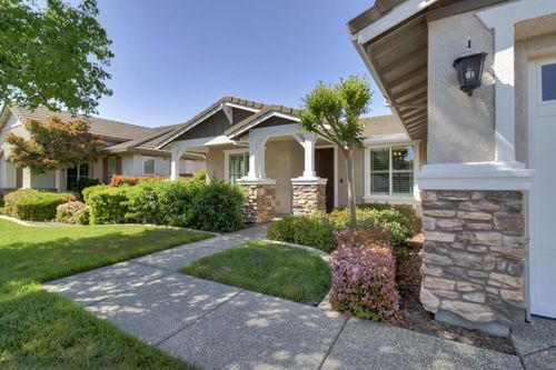 9644 Oakham Way, Elk Grove, CA, 95757-5116 | Card Image