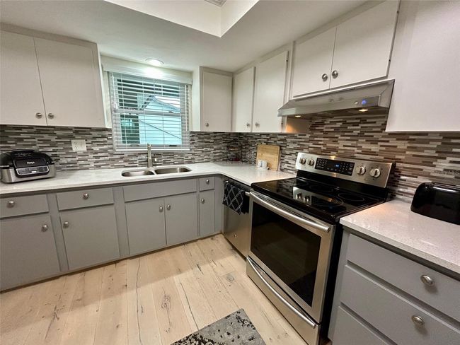 515 - 3272 Lake Bayshore Dr, Condo with 2 bedrooms, 2 bathrooms and null parking in BRADENTON FL | Image 16