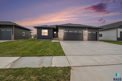 129 Caulfield St, Harrisburg, SD, 57032-8180 | Card Image