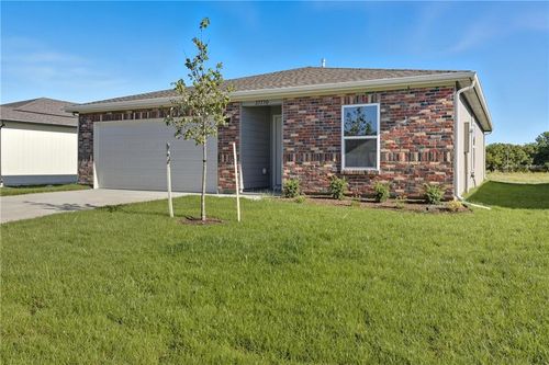 37770 W 207th Ter, Edgerton, KS, 66021-6507 | Card Image