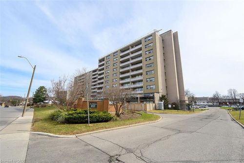 811-15 Albright Rd, Hamilton, ON, L8K5J2 | Card Image
