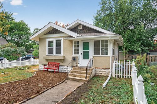 3856 45th Ave S, Minneapolis, MN, 55406-3518 | Card Image