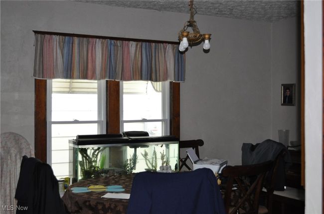 82 W 1 St St, House other with 5 bedrooms, 2 bathrooms and null parking in Frazeysburg OH | Image 17