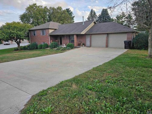 1218 Hometown Dr, Marysville, KS, 66508 | Card Image