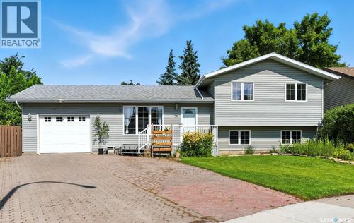134 Delayen Cres, Saskatoon, SK, S7N2V6 | Card Image