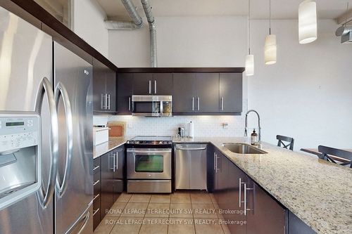 1101-700 King St W, Toronto, ON, M5V2Y6 | Card Image