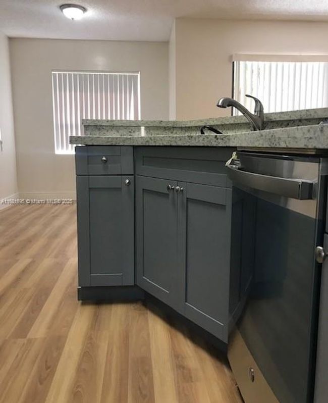 APT-414 - 9999 Summerbreeze Dr, Condo with 1 bedrooms, 1 bathrooms and null parking in Sunrise FL | Image 5