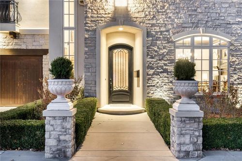 1703 Windsor Place, Nichols Hills, OK, 73116 | Card Image