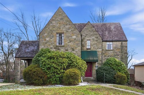 81 Longuevue Dr, Mt. Lebanon, PA, 15228 | Card Image