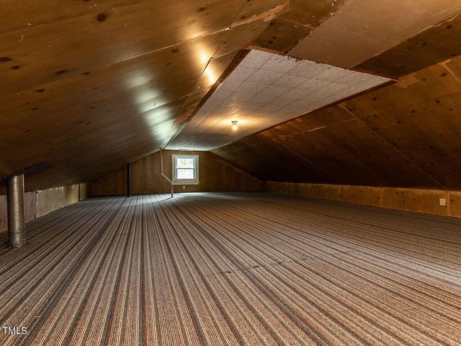 004-1280x960-attic-storage | Image 18