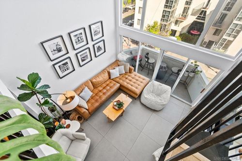 503-221 Island, San Diego, CA, 92101 | Card Image