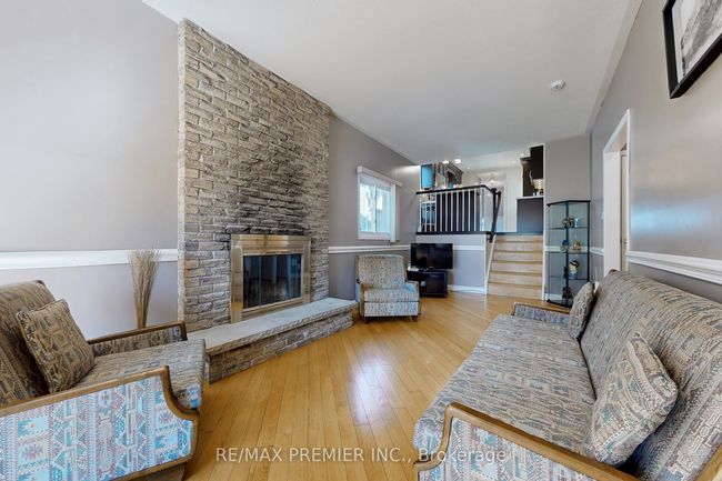 191 Invergordon Ave, House other with 6 bedrooms, 3 bathrooms and 4 parking in Scarborough ON | Image 18