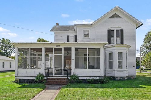 313 W Front St, Buchanan, MI, 49107-1253 | Card Image