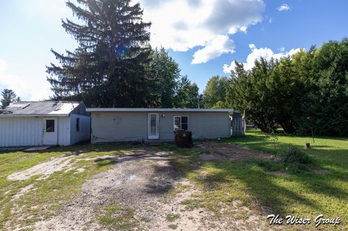 8041 Drake St, Orleans, MI, 48865-9733 | Card Image