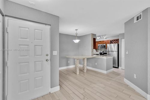 111-2851 N Oakland Forest Dr, Oakland Park, FL, 33309-7659 | Card Image