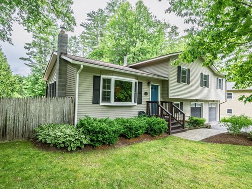 32 Logwood Cir, Essex Junction, VT, 05452-3906 | Card Image