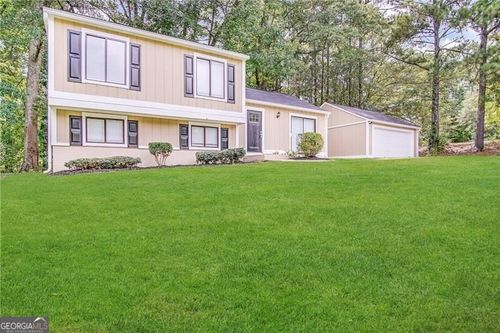 4887 Martins Crossing Rd, Stone Mountain, GA, 30088-1927 | Card Image