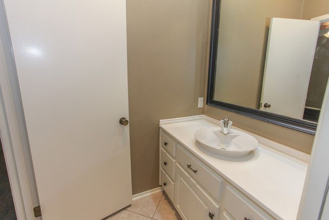 10 Glenwick Cv, House other with 3 bedrooms, 3 bathrooms and 2 parking in Big Spring TX | Image 32