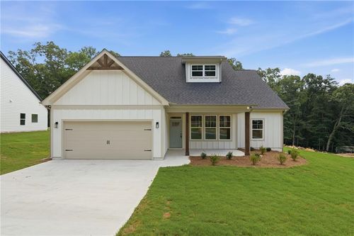 9120 Lisa Cir, Gainesville, GA, 30506-5601 | Card Image