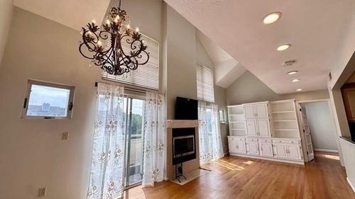 d309-200 Falls Blvd, Quincy, MA, 02169-8190 | Card Image