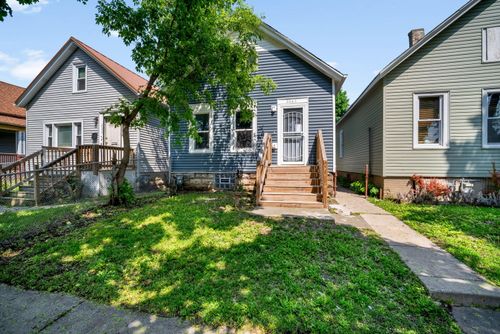 2646 N Vel R Phillips Ave, Milwaukee, WI, 53212-2716 | Card Image