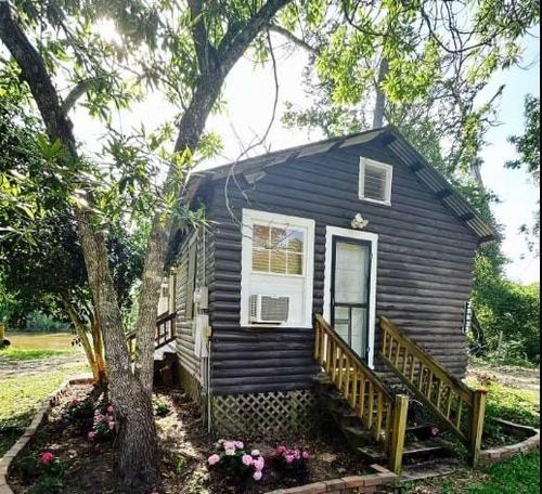 39633 Beach Rd, Ponchatoula, LA, 70454-5931 | Card Image