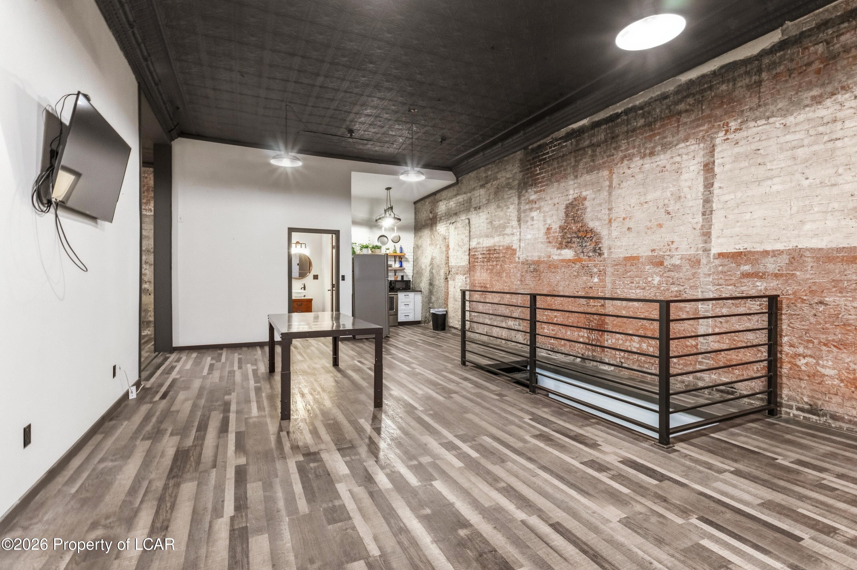 129 N Main St, Pittston, PA 18641