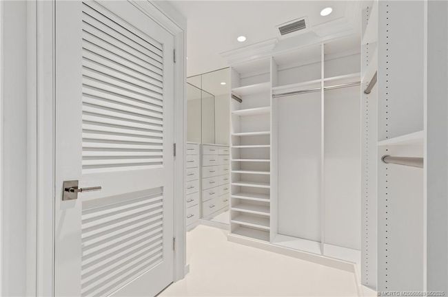 APT-140 - 2920 Dune Dr, Condo with 3 bedrooms, 3 bathrooms and 2 parking in Stuart FL | Image 44