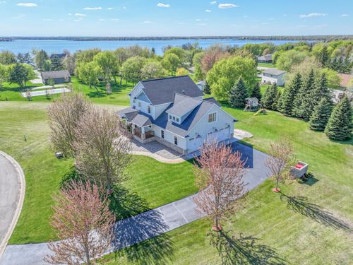 3693 Crestwood Rdg Ne, Alexandria, MN, 56308-8263 | Card Image