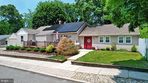 267 W Wyoming Ave, Absecon, NJ, 08201-2005 | Card Image