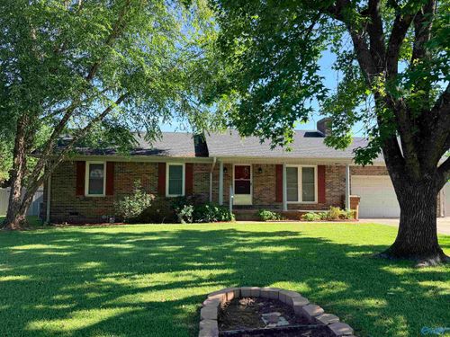 105 Edna St, Moulton, AL, 35650-1309 | Card Image