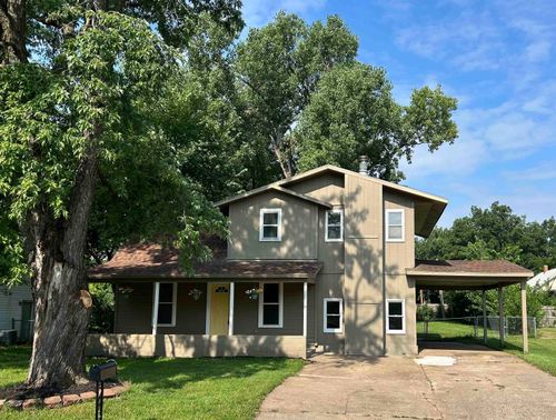 1801 Tilford St, Winfield, KS, 67156-5219 | Card Image