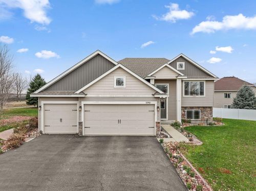 22461 Canova Ct, Farmington, MN, 55024-4002 | Card Image