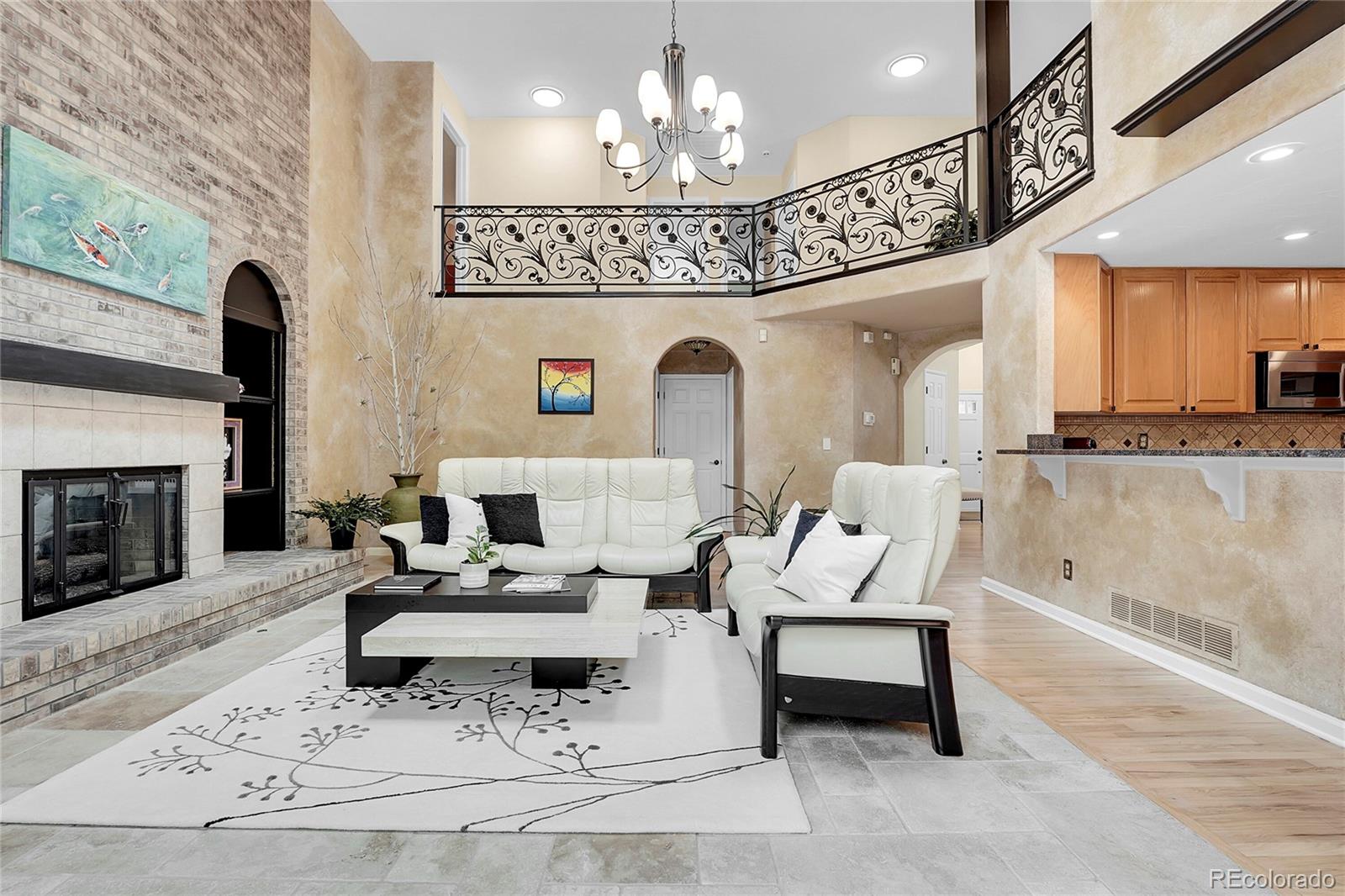 Maplewood Cir, Englewood, CO 80111