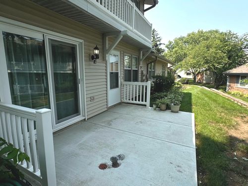 unit-b-327 Georgetown Ct, Bloomingdale, IL, 60108-2058 | Card Image