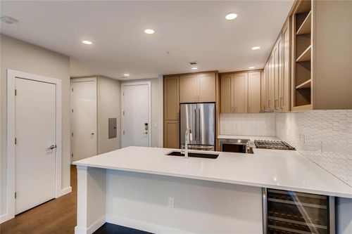 unit-310-900 S 1st St, Austin, TX, 78704-1688 | Card Image