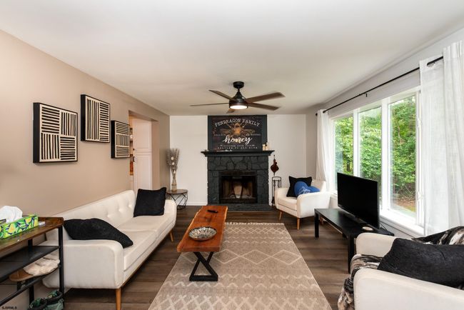 815 Berrywood Ln Ln, House other with 4 bedrooms, 2 bathrooms and null parking in Absecon NJ | Image 7