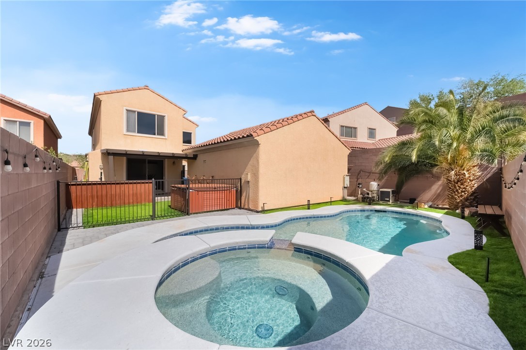 Residential in Henderson