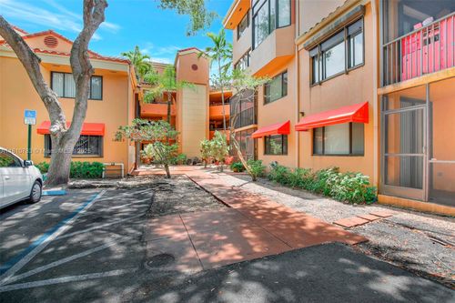 apt-106-15535 Miami Lakeway N, Miami Lakes, FL, 33014-5546 | Card Image