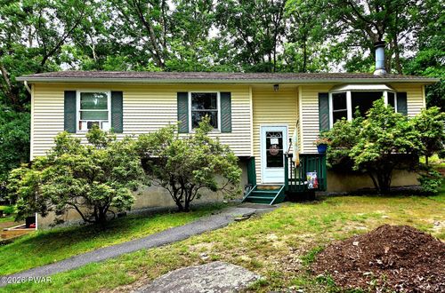 116 Beach Rd, Milford, PA, 18337-5102 | Card Image
