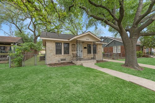 512 Gale St, Houston, TX, 77009-2717 | Card Image