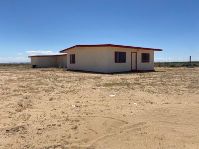 23067 Sonoma Street, House other with 3 bedrooms, 2 bathrooms and null parking in Hinkley CA | Image 3