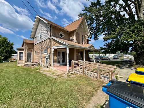 109 W Liberty St, Greencastle, IN, 46135-1274 | Card Image