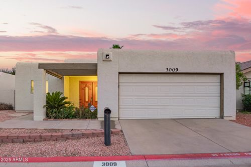 3009 W Lupine Ave, Phoenix, AZ, 85029-3255 | Card Image